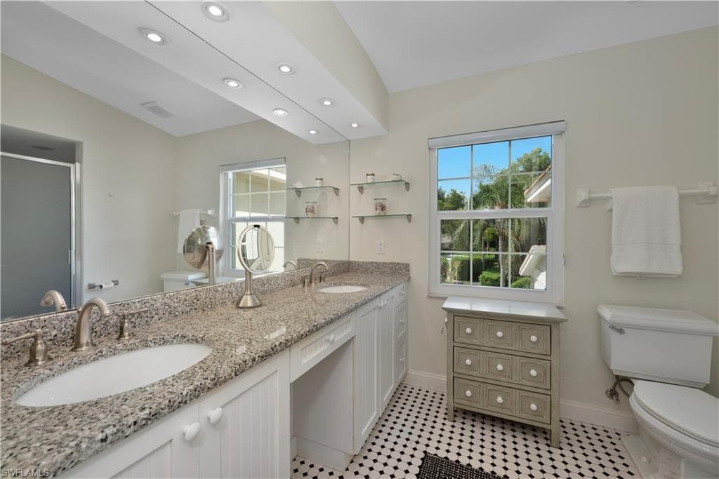 2436 Orchid Bay Dr 204, Naples, FL 34109-17