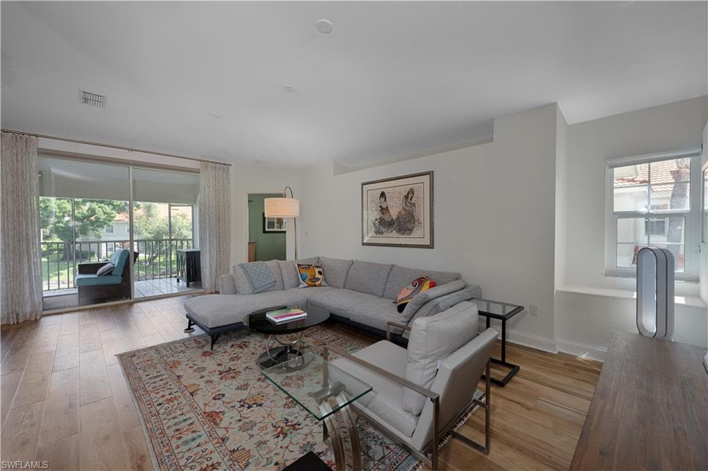 2436 Orchid Bay Dr 204, Naples, FL 34109-8