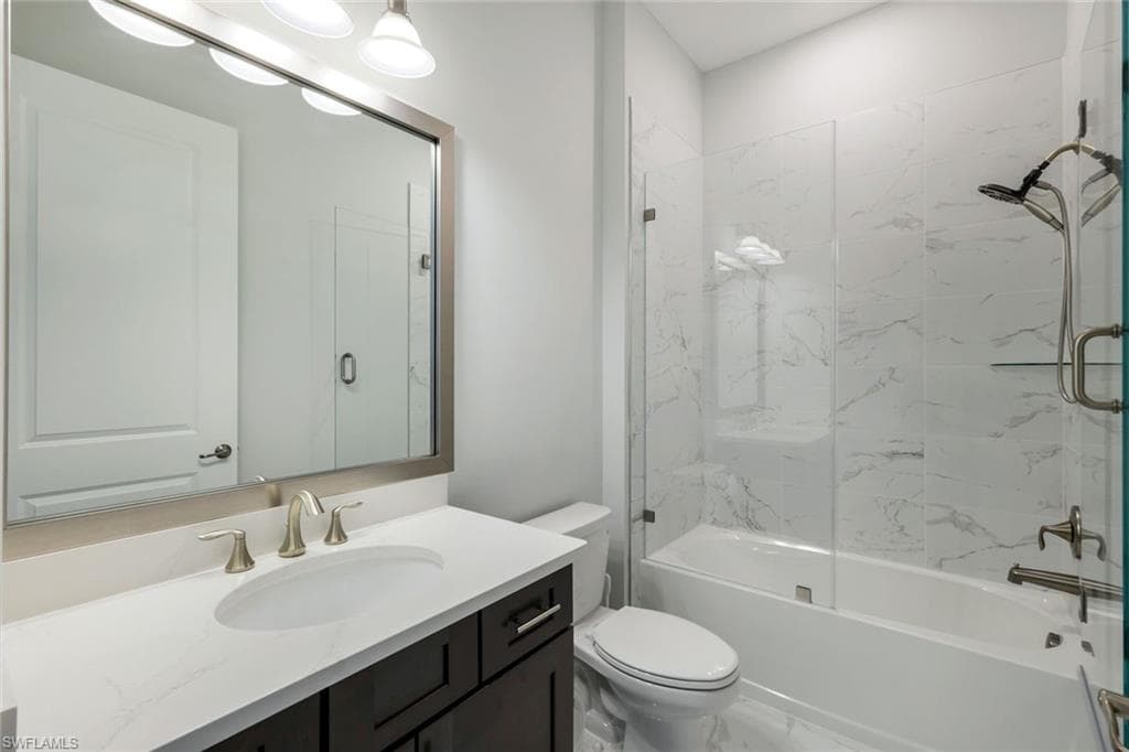 2488 Breakwater Way 201, Naples, FL 34112-21