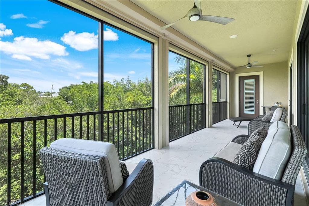 2488 Breakwater Way 201, Naples, FL 34112-26