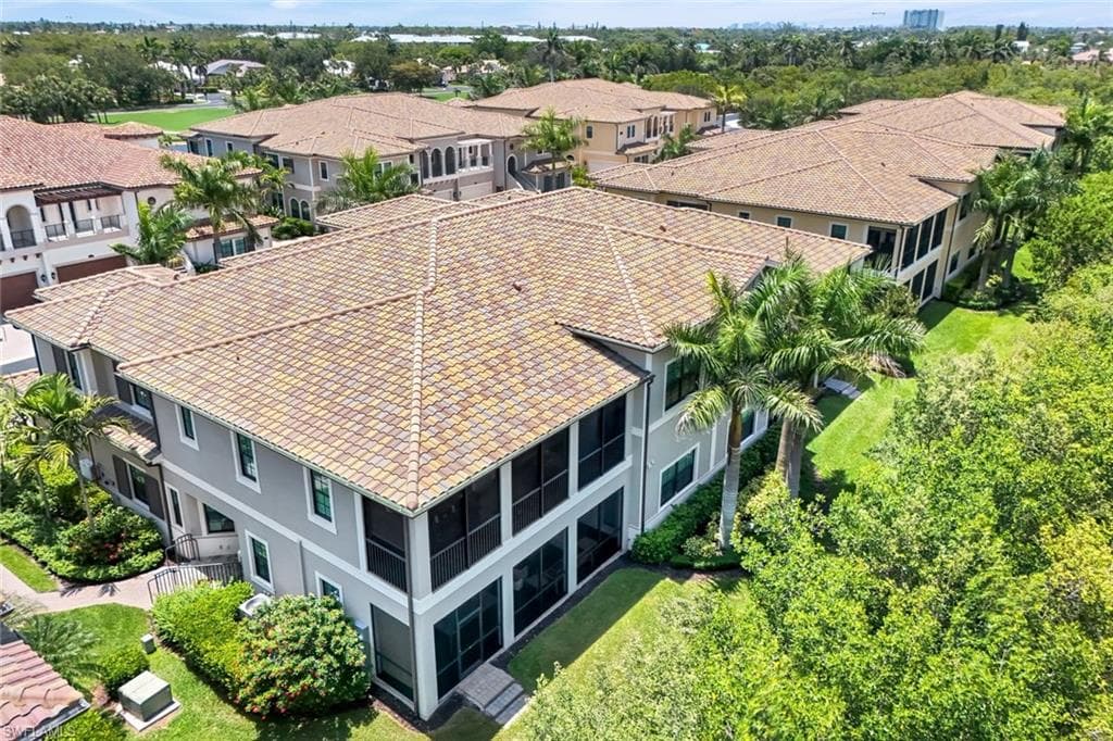2488 Breakwater Way 201, Naples, FL 34112-33