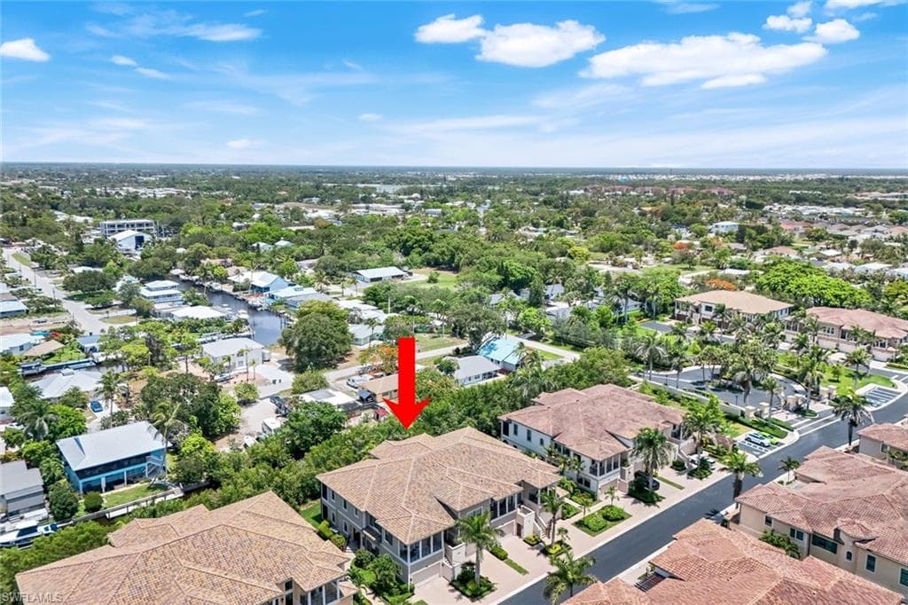 2488 Breakwater Way 201, Naples, FL 34112-39
