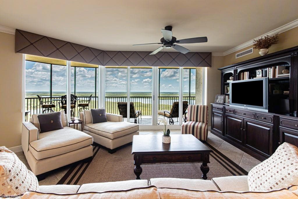 1050 Borghese Ln 1101, Naples, FL 34114-9