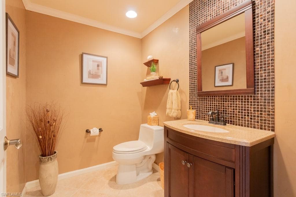 1050 Borghese Ln 1101, Naples, FL 34114-35