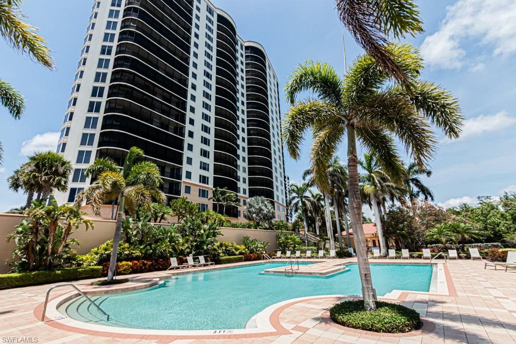 1050 Borghese Ln 1101, Naples, FL 34114-47