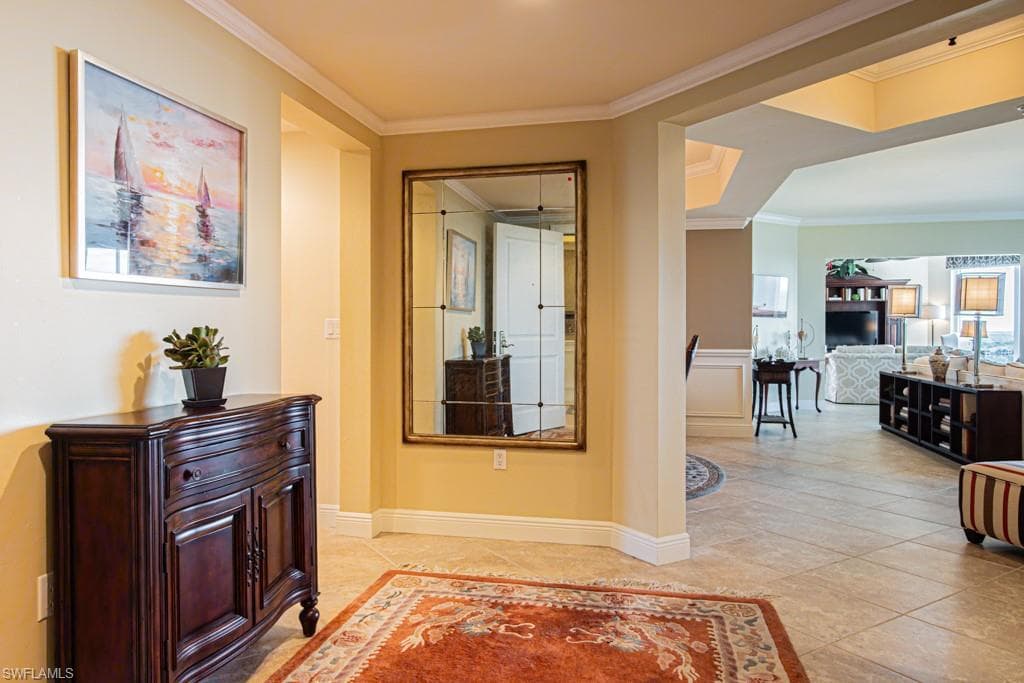 1050 Borghese Ln 1101, Naples, FL 34114-6