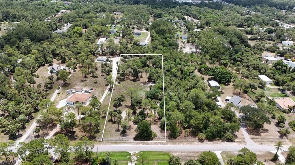 000 5th St NW, Naples, FL 34120-7