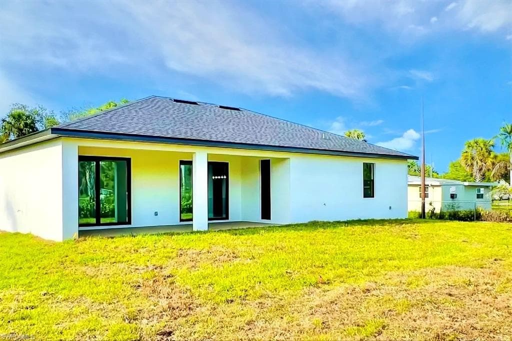 3726 Lora St, Fort Myers, FL 33916-28