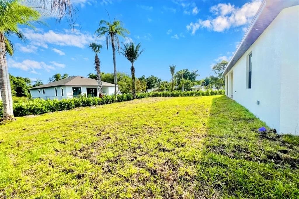 3726 Lora St, Fort Myers, FL 33916-29