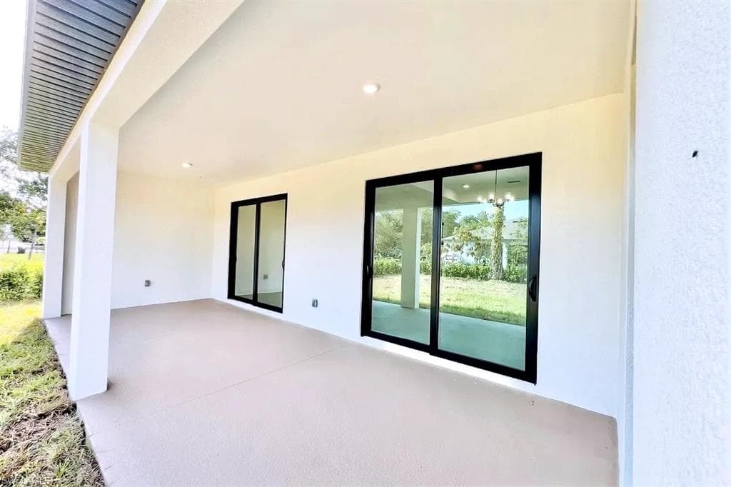 3726 Lora St, Fort Myers, FL 33916-30