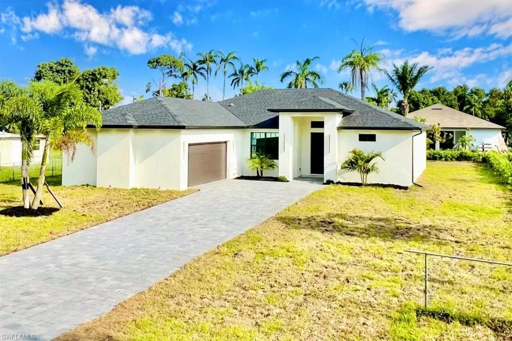 3726 Lora St, Fort Myers, FL 33916-4