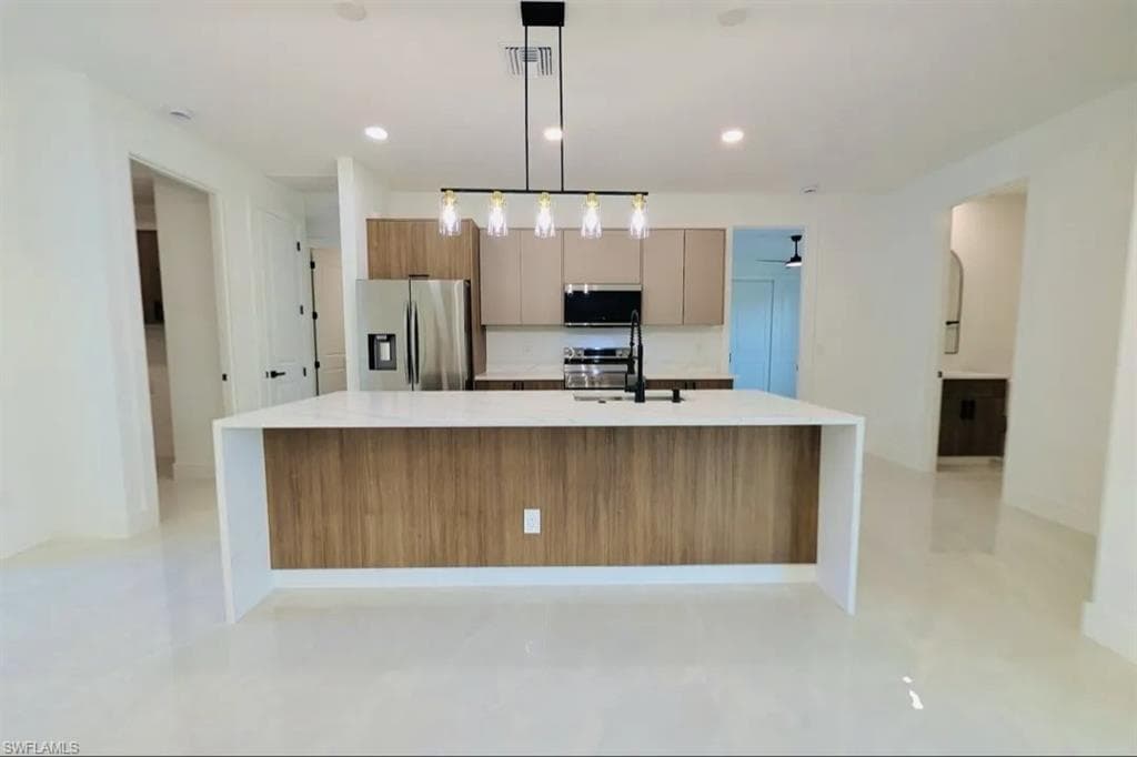 3726 Lora St, Fort Myers, FL 33916-7
