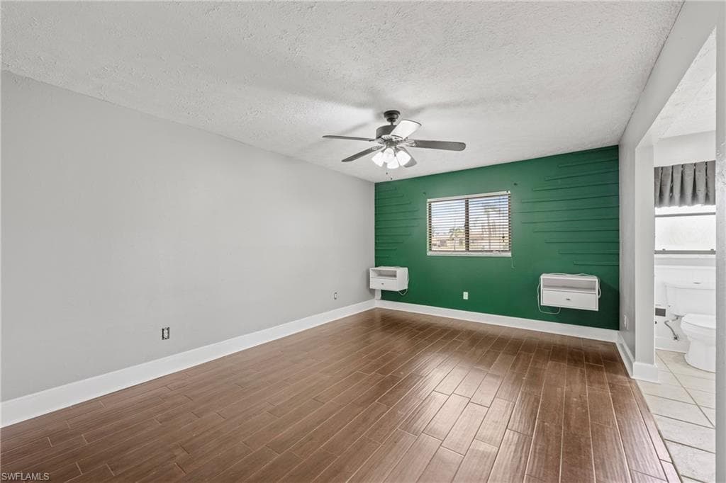 1311 11th St, Cape Coral, FL 33990-14