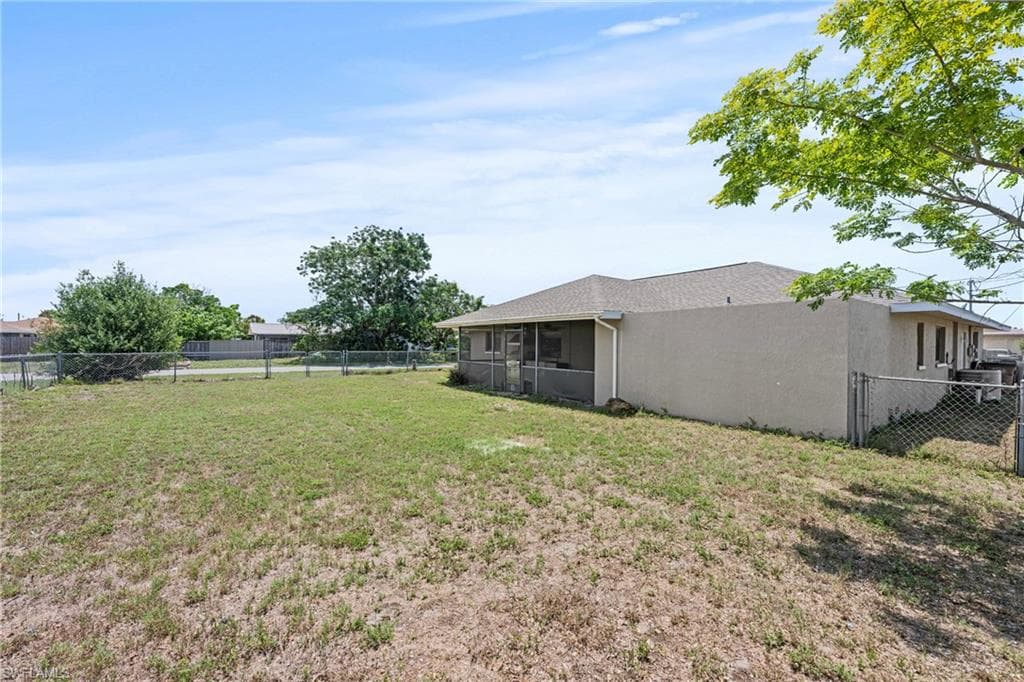 1311 11th St, Cape Coral, FL 33990-28
