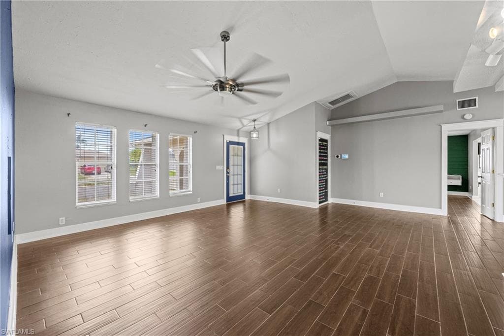 1311 11th St, Cape Coral, FL 33990-5