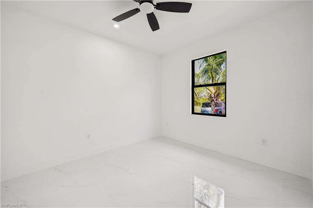 4521 34th St, Cape Coral, FL 33993-17