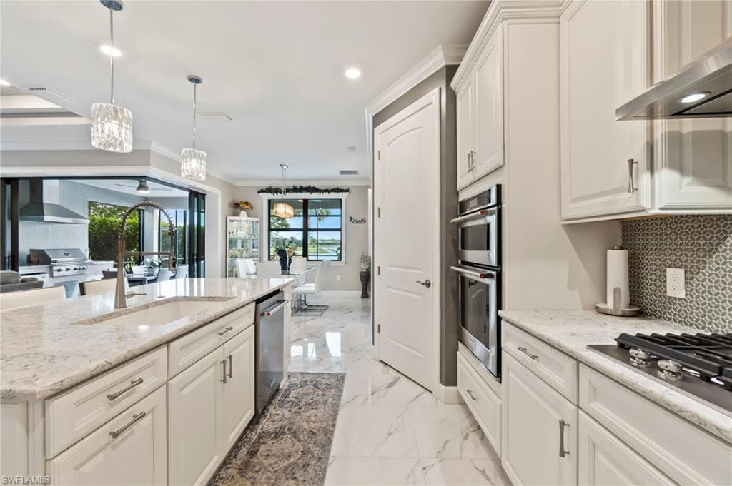 6787 Pennyroyal Dr, Naples, FL 34114-14