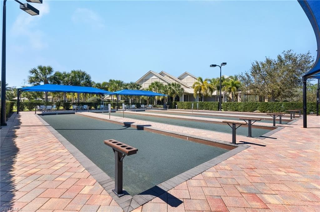 6787 Pennyroyal Dr, Naples, FL 34114-28
