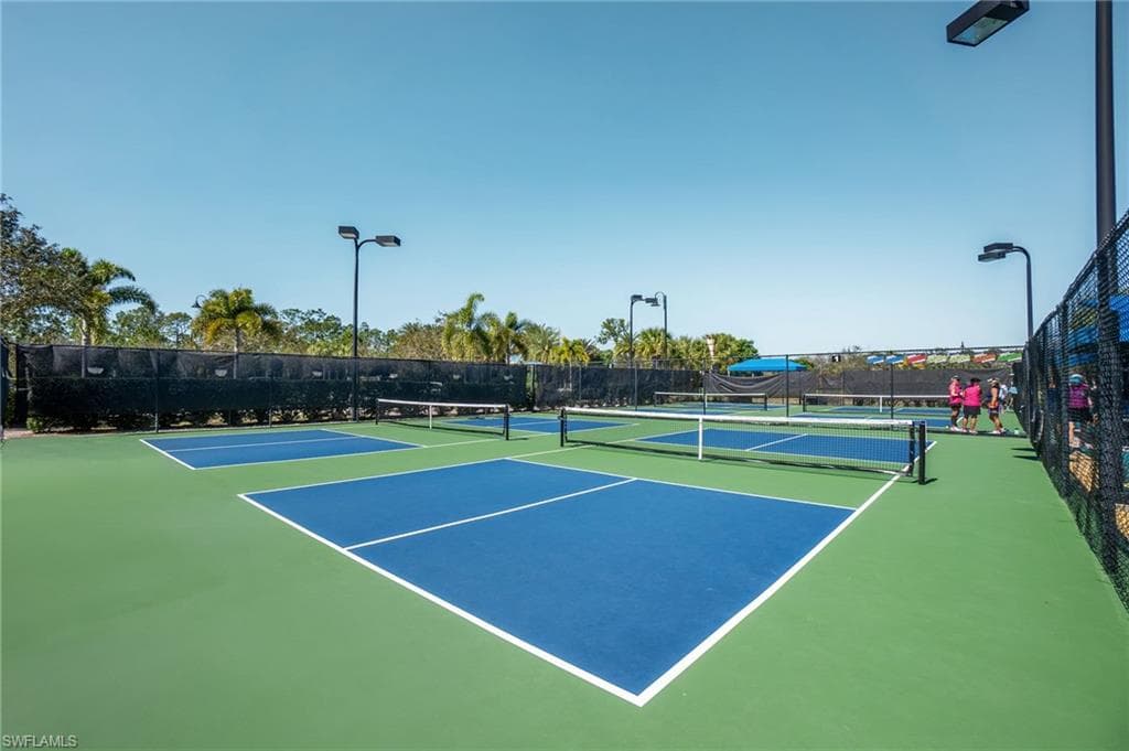 6787 Pennyroyal Dr, Naples, FL 34114-31