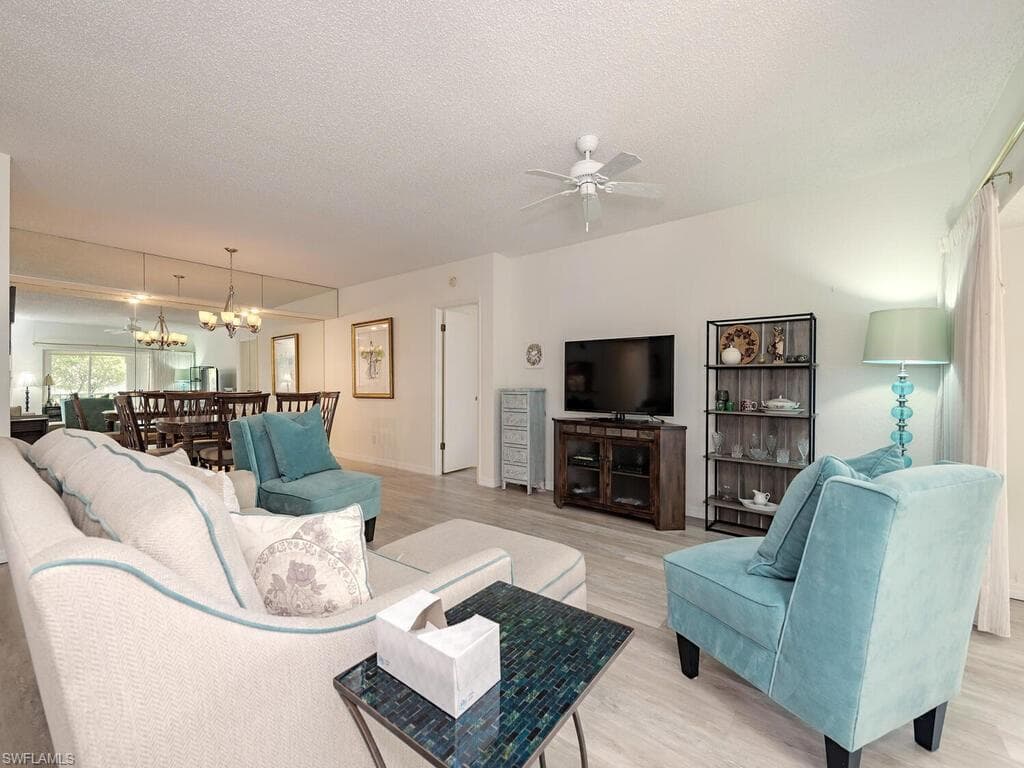 105 Tuscana Ct 1002, Naples, FL 34119-3