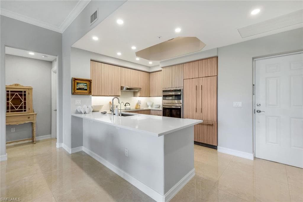 2728 Tiburon Blvd E A403, Naples, FL 34109-9