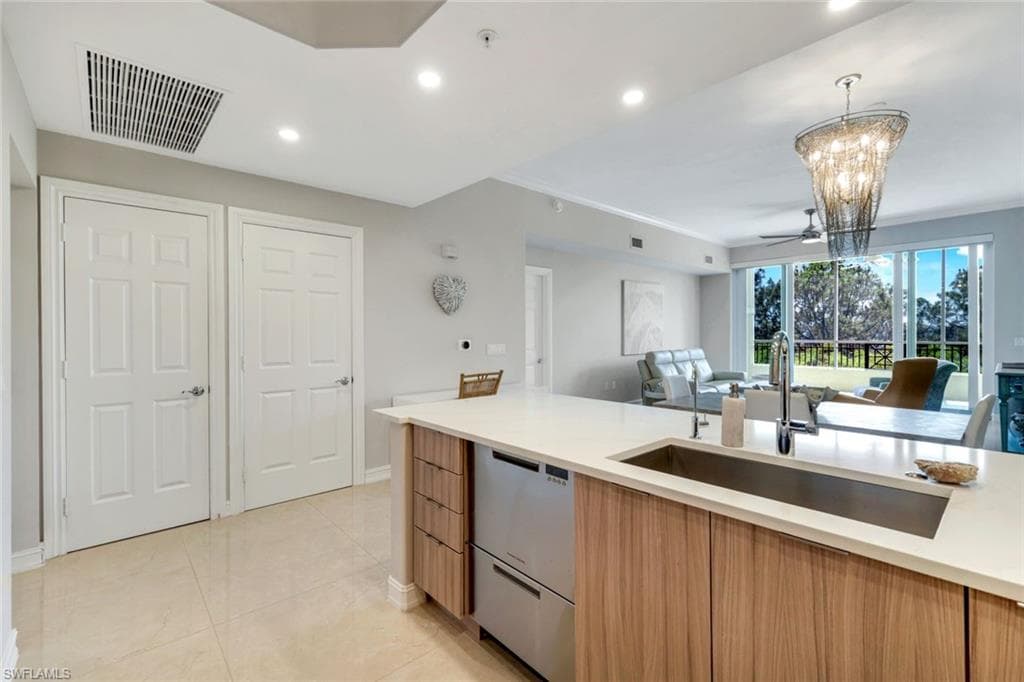 2728 Tiburon Blvd E A403, Naples, FL 34109-11