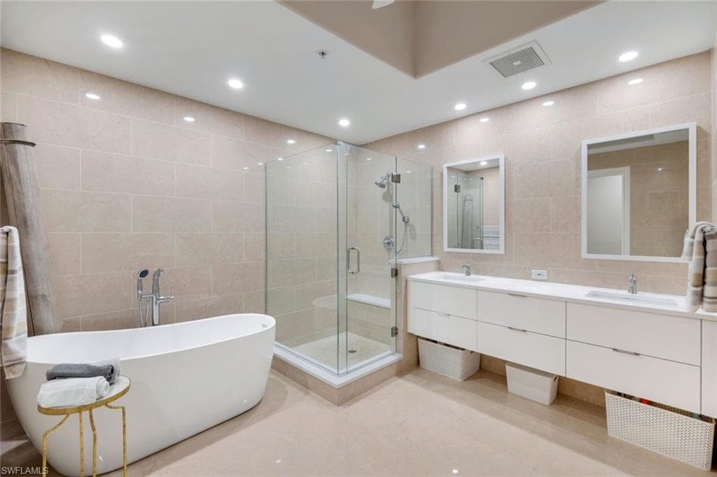 2728 Tiburon Blvd E A403, Naples, FL 34109-16