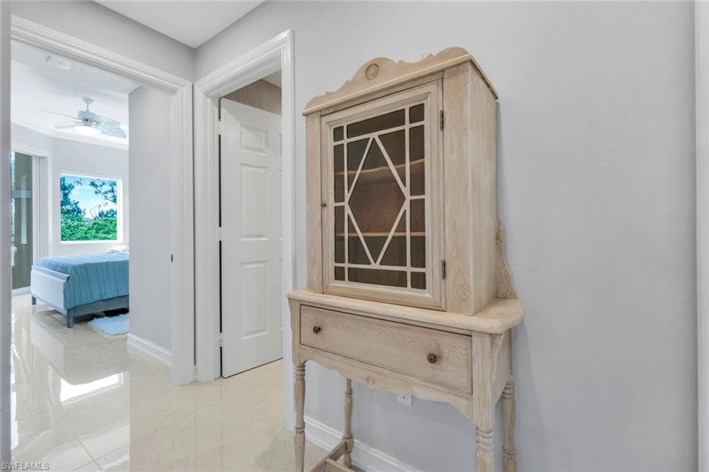 2728 Tiburon Blvd E A403, Naples, FL 34109-18