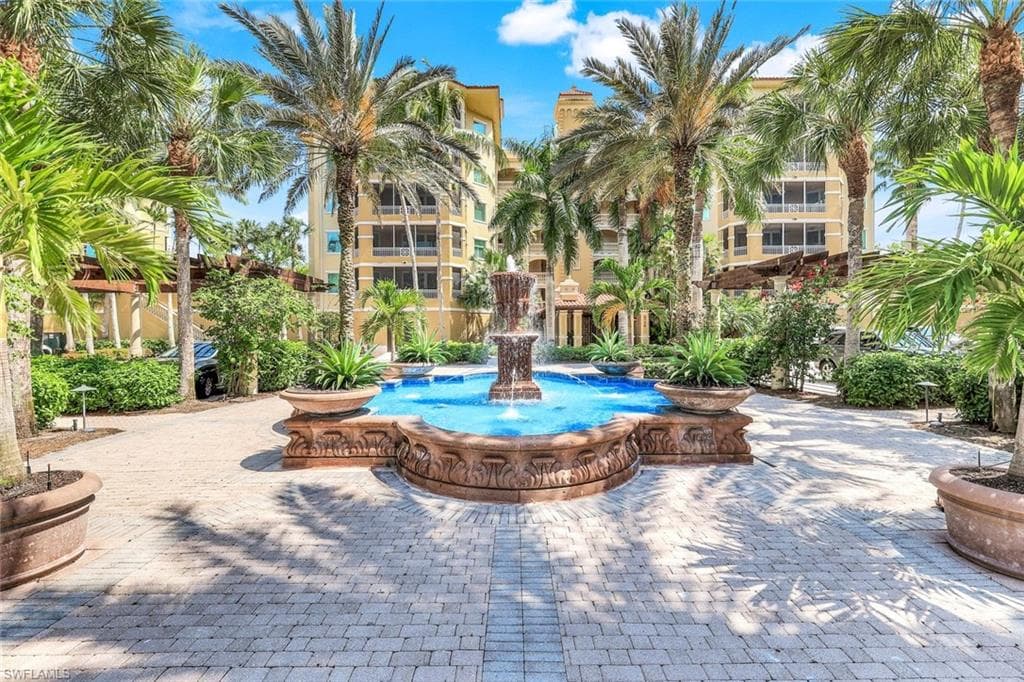 2728 Tiburon Blvd E A403, Naples, FL 34109-26