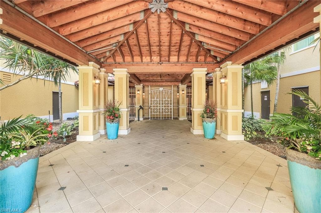 2728 Tiburon Blvd E A403, Naples, FL 34109-27