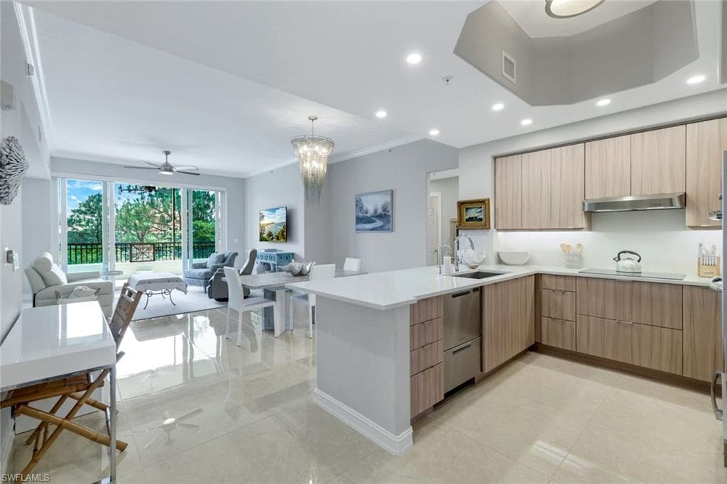 2728 Tiburon Blvd E A403, Naples, FL 34109-2