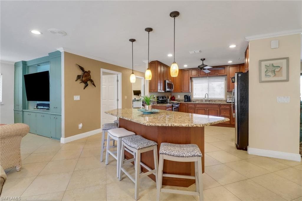 9879 El Greco Cir, Bonita Springs, FL 34135-12