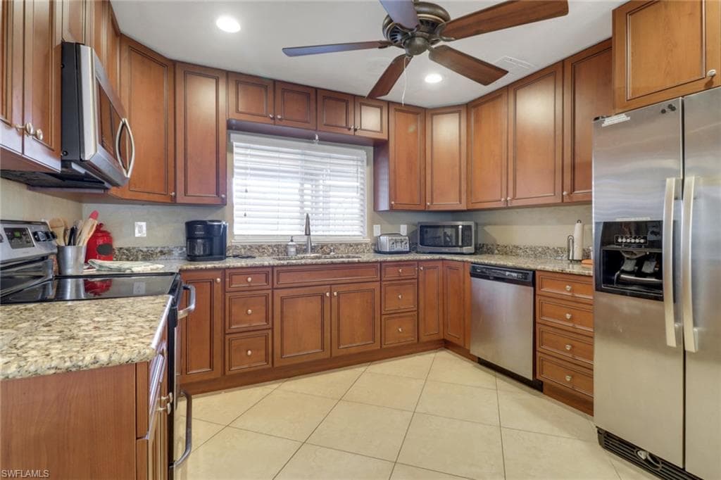 9879 El Greco Cir, Bonita Springs, FL 34135-14