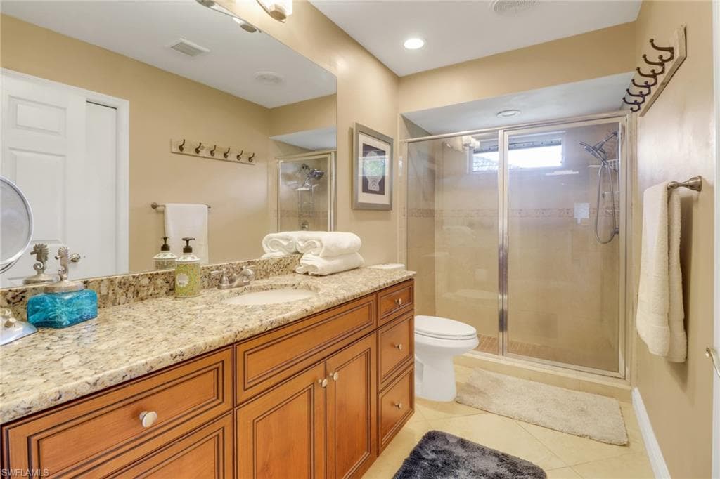 9879 El Greco Cir, Bonita Springs, FL 34135-26