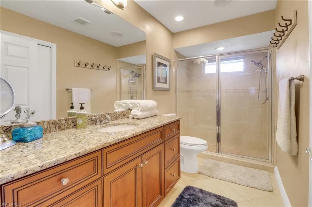 9879 El Greco Cir, Bonita Springs, FL 34135-27