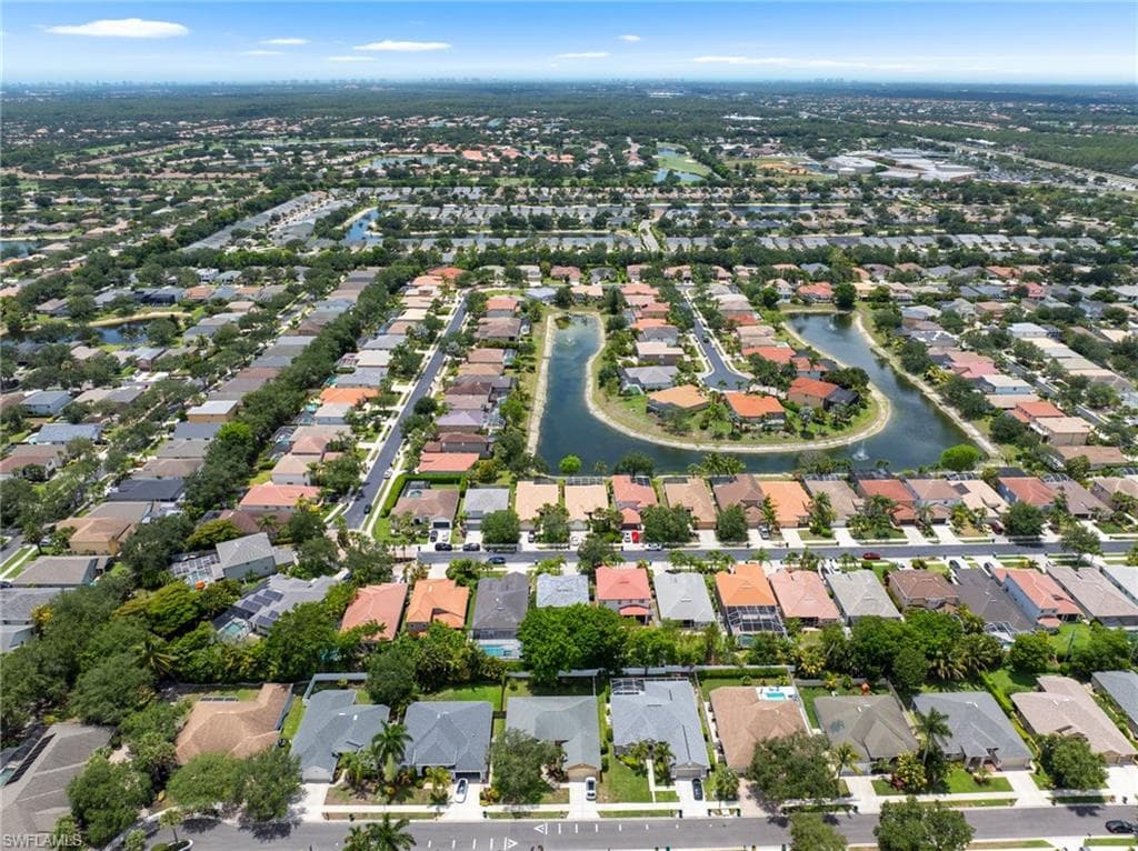 8364 Laurel Lakes Blvd, Naples, FL 34119-33