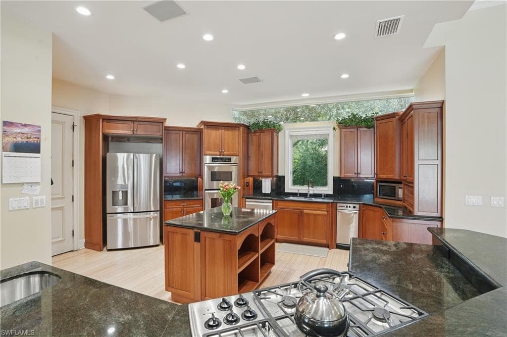 12291 Colliers Reserve Dr, Naples, FL 34110-17