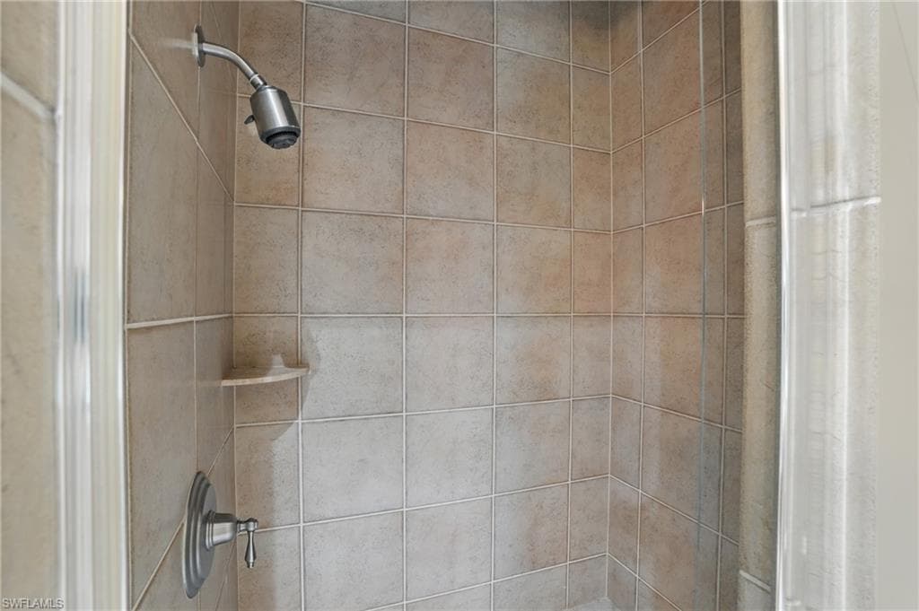 12291 Colliers Reserve Dr, Naples, FL 34110-44