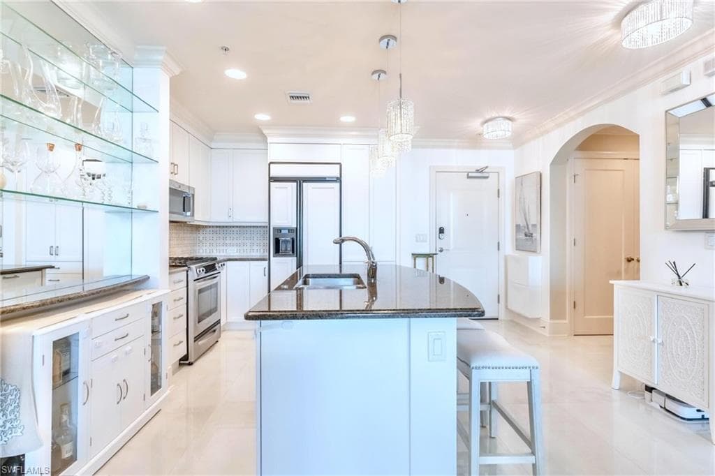 9115 Strada Pl 5317, Naples, FL 34108-6