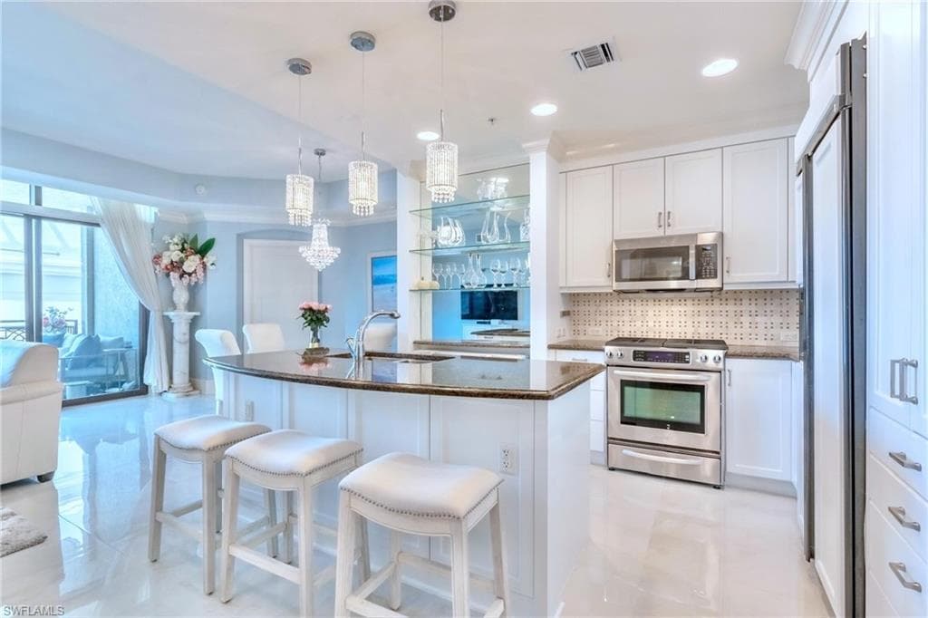 9115 Strada Pl 5317, Naples, FL 34108-7