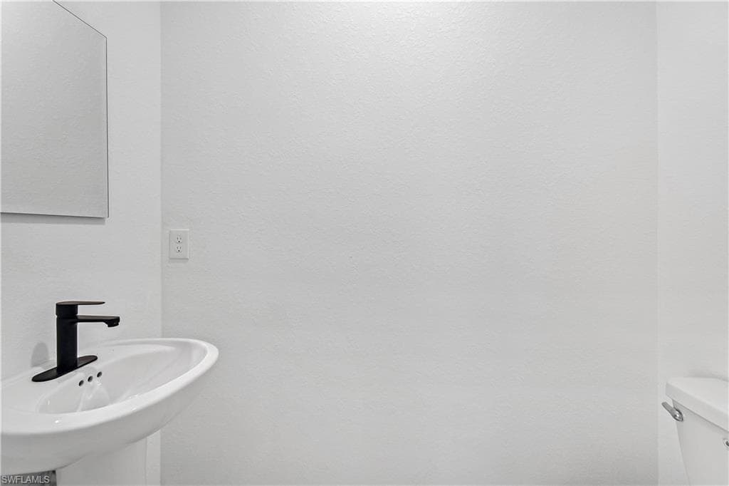 618 Sheldon Ave, Lehigh Acres, FL 33936-29