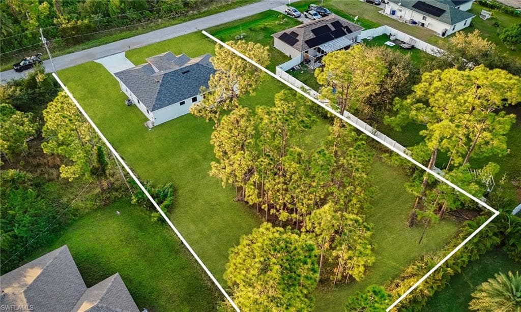 902 Magnolia Ave, Lehigh Acres, FL 33972-32