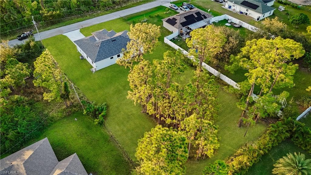 902 Magnolia Ave, Lehigh Acres, FL 33972-4