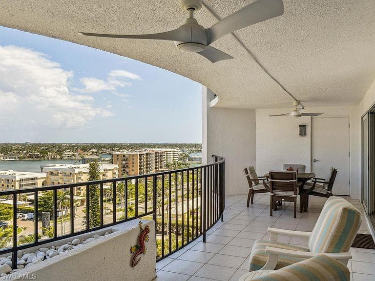 3951 Gulf Shore Blvd N 1005, Naples, FL 34103-4