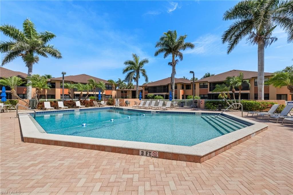 1512 Mainsail Dr 10, Naples, FL 34114-23