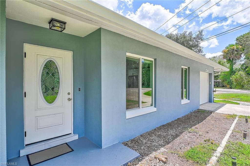 2256 Violet Dr, Fort Myers, FL 33905-10