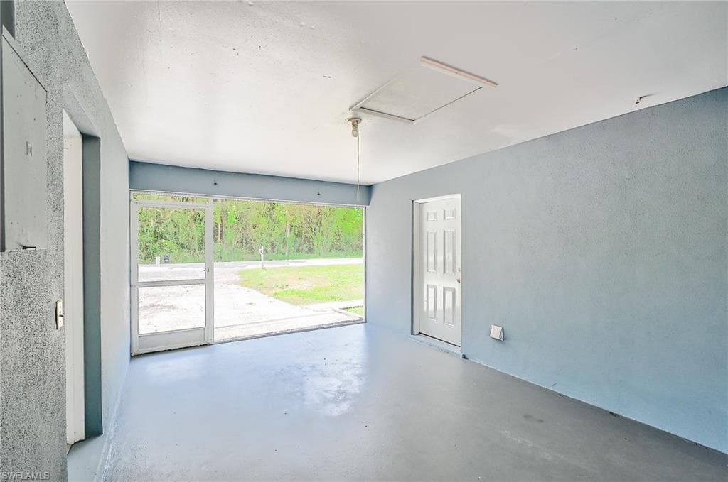 2256 Violet Dr, Fort Myers, FL 33905-11