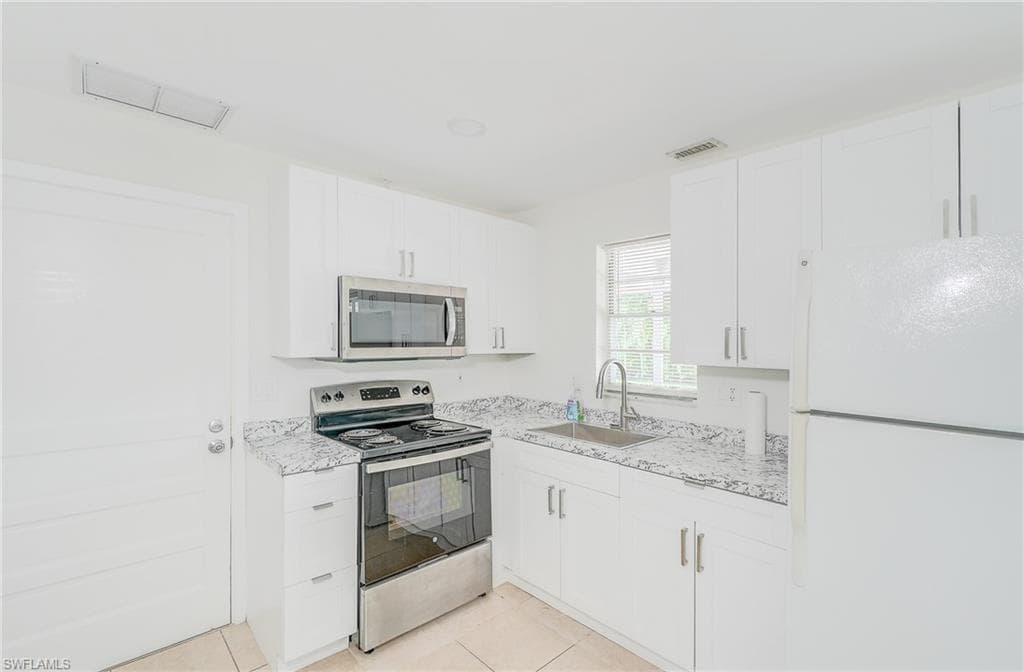2256 Violet Dr, Fort Myers, FL 33905-13
