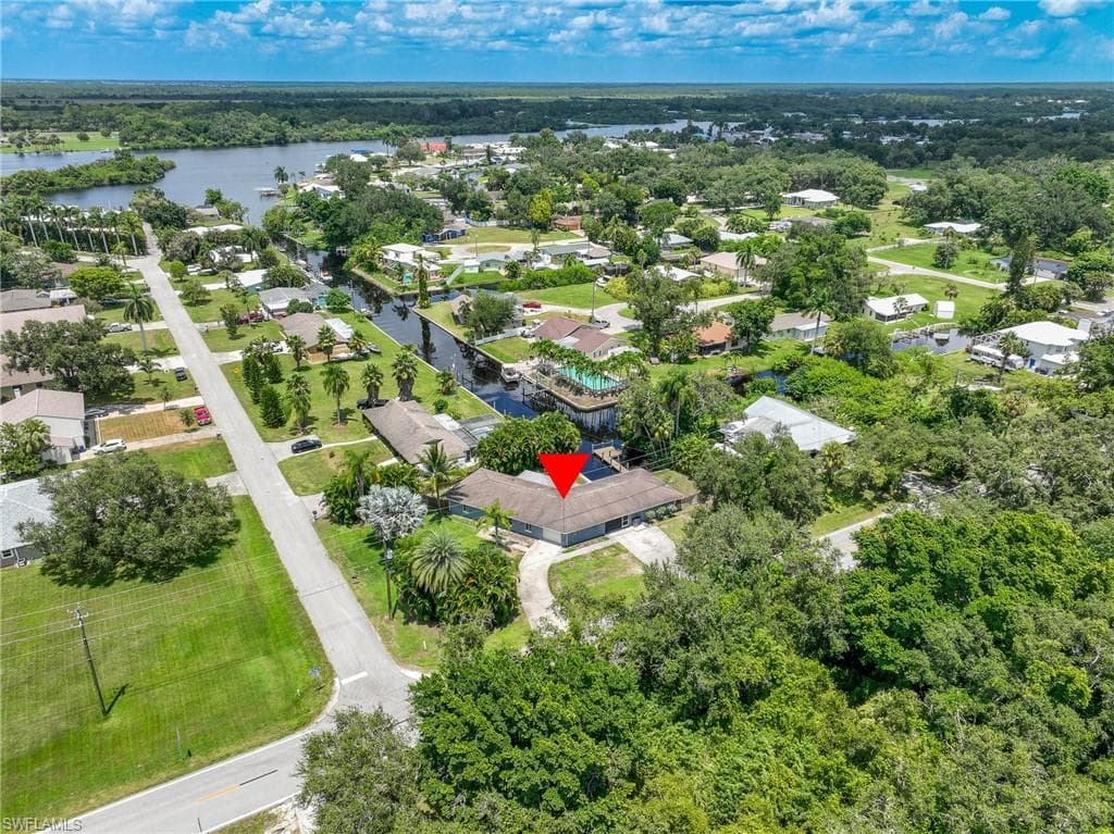 2256 Violet Dr, Fort Myers, FL 33905-7