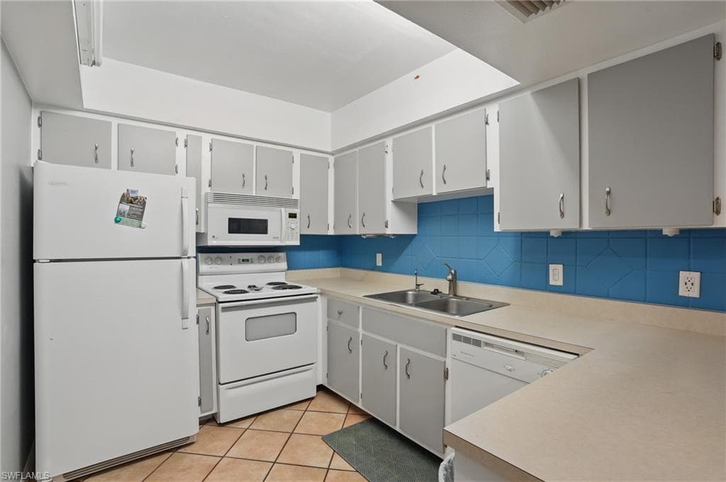 12471 Mcgregor Blvd 26, Fort Myers, FL 33919-9